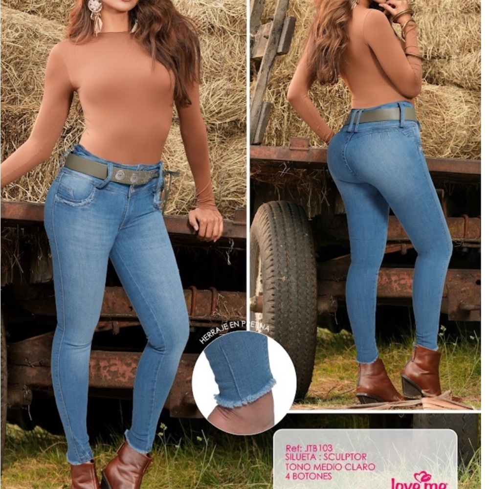 High-Rise Light Blue Women’s Sculpting Jeans